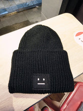 Lade das Bild in den Galerie-Viewer, Warm Winter Knit Beanie Hats Women's Wool Trendy Korean Youth Korean Cute Autumn and Winter Unisex