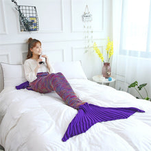 Lade das Bild in den Galerie-Viewer, Plaid Scale Mermaid Tail Knitted Blanket Sofa Leisure Nap Air Conditioning Blanket