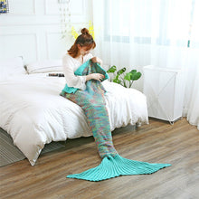 Lade das Bild in den Galerie-Viewer, Plaid Scale Mermaid Tail Knitted Blanket Sofa Leisure Nap Air Conditioning Blanket