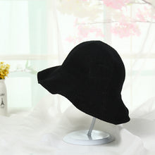 Lade das Bild in den Galerie-Viewer, Warm Winter Knit Beanie Hats Summer Women's Fashion Sun-Proof Outdoor Fisherman Unisex