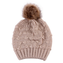 Lade das Bild in den Galerie-Viewer, Warm Winter Knit Beanie Hats Mohair Pullover for Women in Stock Unisex