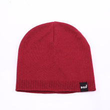 Lade das Bild in den Galerie-Viewer, Warm Winter Knit Beanie Hats Men's Hat for Women Retro Easy Matching Woolen Cap Autumn and Winter Unisex