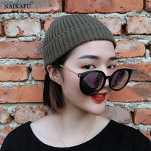 Lade das Bild in den Galerie-Viewer, Warm Winter Knit Beanie Hats Autumn and Winter European and American Men's Melon Skin Thermal Head Cover Women Unisex