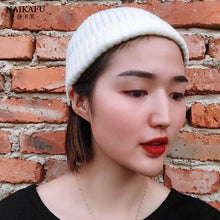 Lade das Bild in den Galerie-Viewer, Warm Winter Knit Beanie Hats Autumn and Winter European and American Men's Melon Skin Thermal Head Cover Women Unisex