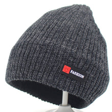 Lade das Bild in den Galerie-Viewer, Warm Winter Knit Beanie Hats Autumn And Winter Acrylic Velvet Wool For Men And Women Unisex
