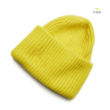 Lade das Bild in den Galerie-Viewer, Warm Winter Knit Beanie Hats Autumn and Winter Warm-Keeping and Cold-Proof Wool Smiley Face Thickened Unisex