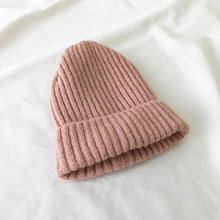 Lade das Bild in den Galerie-Viewer, Warm Winter Knit Beanie Hats Wool Women Korean Style Versatile Student Autumn and Winter Cute Warm Unisex