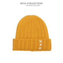 Lade das Bild in den Galerie-Viewer, Warm Winter Knit Beanie Hats Wool Women Korean Style Autumn and Winter Solid Color Warm Outdoor Male Unisex