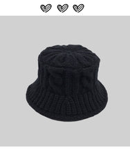 Lade das Bild in den Galerie-Viewer, Warm Winter Knit Beanie Hats Women's Autumn Korean Style Vintage Twist Wool Unisex
