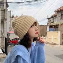 Lade das Bild in den Galerie-Viewer, Warm Winter Knit Beanie Hats Wool Women Autumn and Winter Korean Style Fashion Brand Warm Unisex