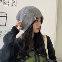 Lade das Bild in den Galerie-Viewer, Warm Winter Knit Beanie Hats Celebrity Same Pullover Pile Style Autumn and Winter Outdoor Keep Warm Unisex