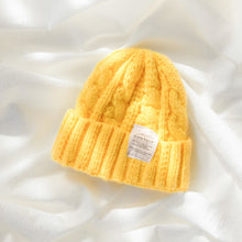 Lade das Bild in den Galerie-Viewer, Warm Winter Knit Beanie Hats Pure Color Japanese Twisted Woolen Yarn Women Korean Style Unisex