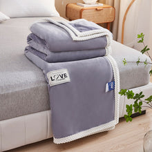 Lade das Bild in den Galerie-Viewer, Milk Velvet Blanket Winter Thickened Nap Blanket Flannel Warm Blanket