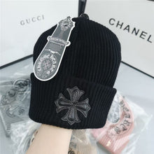 Lade das Bild in den Galerie-Viewer, Warm Winter Knit Beanie Hats Men's and Women's Autumn and Winter Warm Wool Cross European and American Thickened All-Matching Unisex