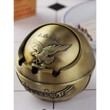 Load image into Gallery viewer, Ashtray Creative Personalized Trend Lid Large Retro Prevent Fly Ash Ashtray