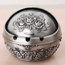 Load image into Gallery viewer, Ashtray Creative Personalized Trend Lid Large Retro Prevent Fly Ash Ashtray