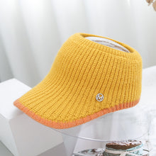 Lade das Bild in den Galerie-Viewer, Warm Winter Knit Beanie Hats Autumn and Winter Wool Women's All-Match Duck Tongue Unisex