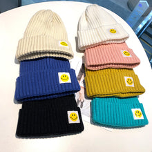Lade das Bild in den Galerie-Viewer, Warm Winter Knit Beanie Hats Rosex round Face Winter Wool Women Patch Smiley Face Korean Style All-Match Unisex