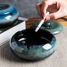 Lade das Bild in den Galerie-Viewer, Ashtray Household Trend Living Room Ceramics New Chinese Prevent Fly Ash Sealed Lid Office