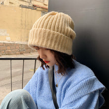 Lade das Bild in den Galerie-Viewer, Warm Winter Knit Beanie Hats Wool Women Autumn and Winter Korean Style Fashion Brand Warm Unisex