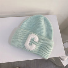 Lade das Bild in den Galerie-Viewer, Warm Winter Knit Beanie Hats Simple Autumn and Winter Women's All-Match Toe Cap Unisex