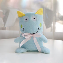 Lade das Bild in den Galerie-Viewer, Baby Embroidered Flannel Small Blanket Cartoon Children's Blanket Flannel Blanket