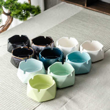 Lade das Bild in den Galerie-Viewer, Ashtray Creative Home Living Room Ins Trendy Office Lid Windproof Ashtray