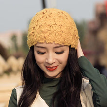 Lade das Bild in den Galerie-Viewer, Warm Winter Knit Beanie Hats Women's Fashionable Korean Style Spring and Autumn Thin Lace Closed Toe Women Unisex
