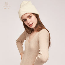 Lade das Bild in den Galerie-Viewer, Warm Winter Knit Beanie Hats Autumn and Winter Warm-Keeping and Cold-Proof Wool Smiley Face Thickened Unisex