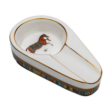 Lade das Bild in den Galerie-Viewer, Ashtray Cigar Ceramic Painted Classic Mini Portable Household Cigar Ashtray