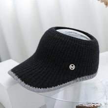 Lade das Bild in den Galerie-Viewer, Warm Winter Knit Beanie Hats Autumn and Winter Wool Women's All-Match Duck Tongue Unisex