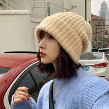 Lade das Bild in den Galerie-Viewer, Warm Winter Knit Beanie Hats Wool Women Autumn and Winter Korean Style Fashion Brand Warm Unisex