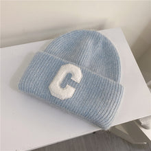 Lade das Bild in den Galerie-Viewer, Warm Winter Knit Beanie Hats Simple Autumn and Winter Women's All-Match Toe Cap Unisex