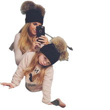 Lade das Bild in den Galerie-Viewer, Warm Winter Knit Beanie Hats Foreign Trade Imitation Raccoon Fur Hat Autumn and Winter Parent-Child Unisex