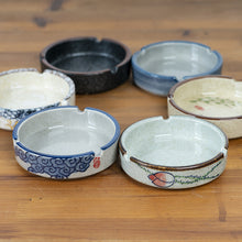 Lade das Bild in den Galerie-Viewer, Ashtray Creative Living Room Dining Room Table round Small Hand Painted Storage Porcelain Ashtray