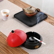 Lade das Bild in den Galerie-Viewer, Ashtray Officer's Cap Creative Trend Home Living Room Lid Prevent Fly Ash Chinese