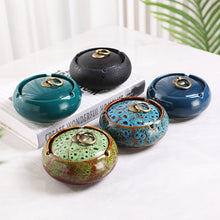 Lade das Bild in den Galerie-Viewer, Ashtray Northern Ceramic Home Simple Stylish Lid Windproof Ceramic Trend