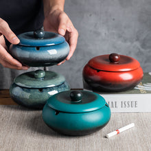 Lade das Bild in den Galerie-Viewer, Ashtray Household Trend Living Room Ceramics New Chinese Prevent Fly Ash Sealed Lid Office