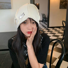Lade das Bild in den Galerie-Viewer, Warm Winter Knit Beanie Hats Women Versatile Student Good-looking Street Toe Cap Unisex