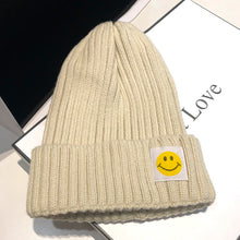 Lade das Bild in den Galerie-Viewer, Warm Winter Knit Beanie Hats Rosex round Face Winter Wool Women Patch Smiley Face Korean Style All-Match Unisex