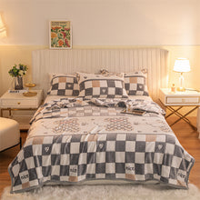 Load image into Gallery viewer, Fleece Blanket Student Nap Air Conditioning Blanket Thick Coral Fleece Bed Sheet Cover Blanket