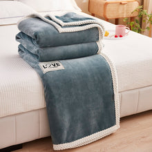 Lade das Bild in den Galerie-Viewer, Milk Velvet Blanket Winter Thickened Nap Blanket Flannel Warm Blanket