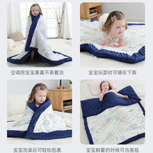 Lade das Bild in den Galerie-Viewer, Baby Autumn and Winter Thickening Cover Blanket Baby Quilt Men and Women Baby Blanket Bubble Velvet