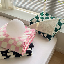 Lade das Bild in den Galerie-Viewer, Chessboard Grid Combination Felt Handmade Retro Sofa Cover Lambswool Cover Blanket Air Conditioning Blanket