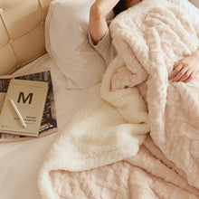 Lade das Bild in den Galerie-Viewer, Taffon Jacquard Blanket Lambswool Thickened Warm Multifunctional Composite Double Layer Cover Blanket