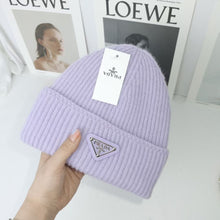Lade das Bild in den Galerie-Viewer, Warm Winter Knit Beanie Hats Autumn and Winter Hat Inverted Triangle Fashion Brand Casual Ear Protection Unisex