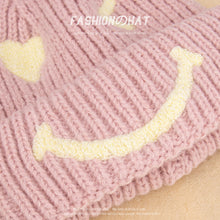 Lade das Bild in den Galerie-Viewer, Warm Winter Knit Beanie Hats Embroidered Smiley Woolen Cap Couple Pullover Unisex