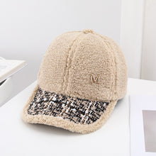 Lade das Bild in den Galerie-Viewer, Warm Winter Knit Beanie Hats Women's Thickened Korean Style Japanese Cashmere Cold-Proof Unisex