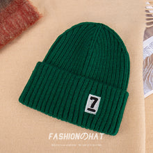 Lade das Bild in den Galerie-Viewer, Warm Winter Knit Beanie Hats Autumn and Winter Korean Style Embroidered Hat Unisex