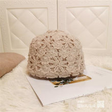 Lade das Bild in den Galerie-Viewer, Warm Winter Knit Beanie Hats Women's Fashionable Korean Style Spring and Autumn Thin Lace Closed Toe Women Unisex